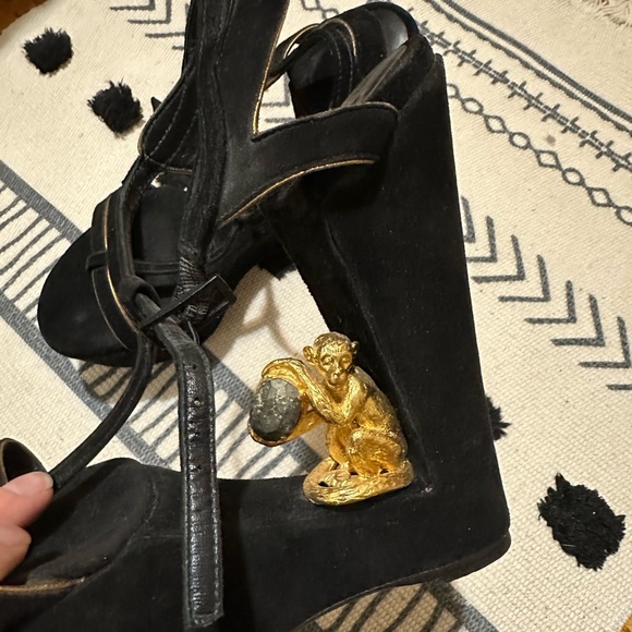 🐒 SW1 Stewart Weitzman Black Barefoot Archless Wedge Suede Sandal Monkey Heel - Picture 4 of 11